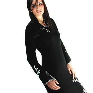 Embroidered dress - black